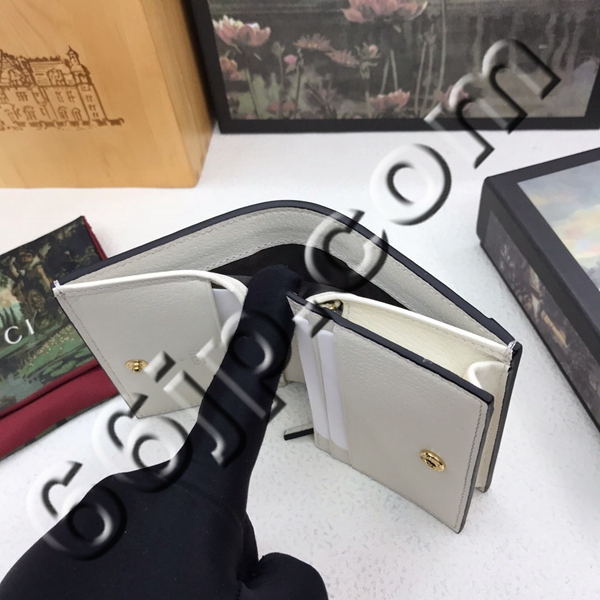 グッチ財布 レプリカ角部分ディテール